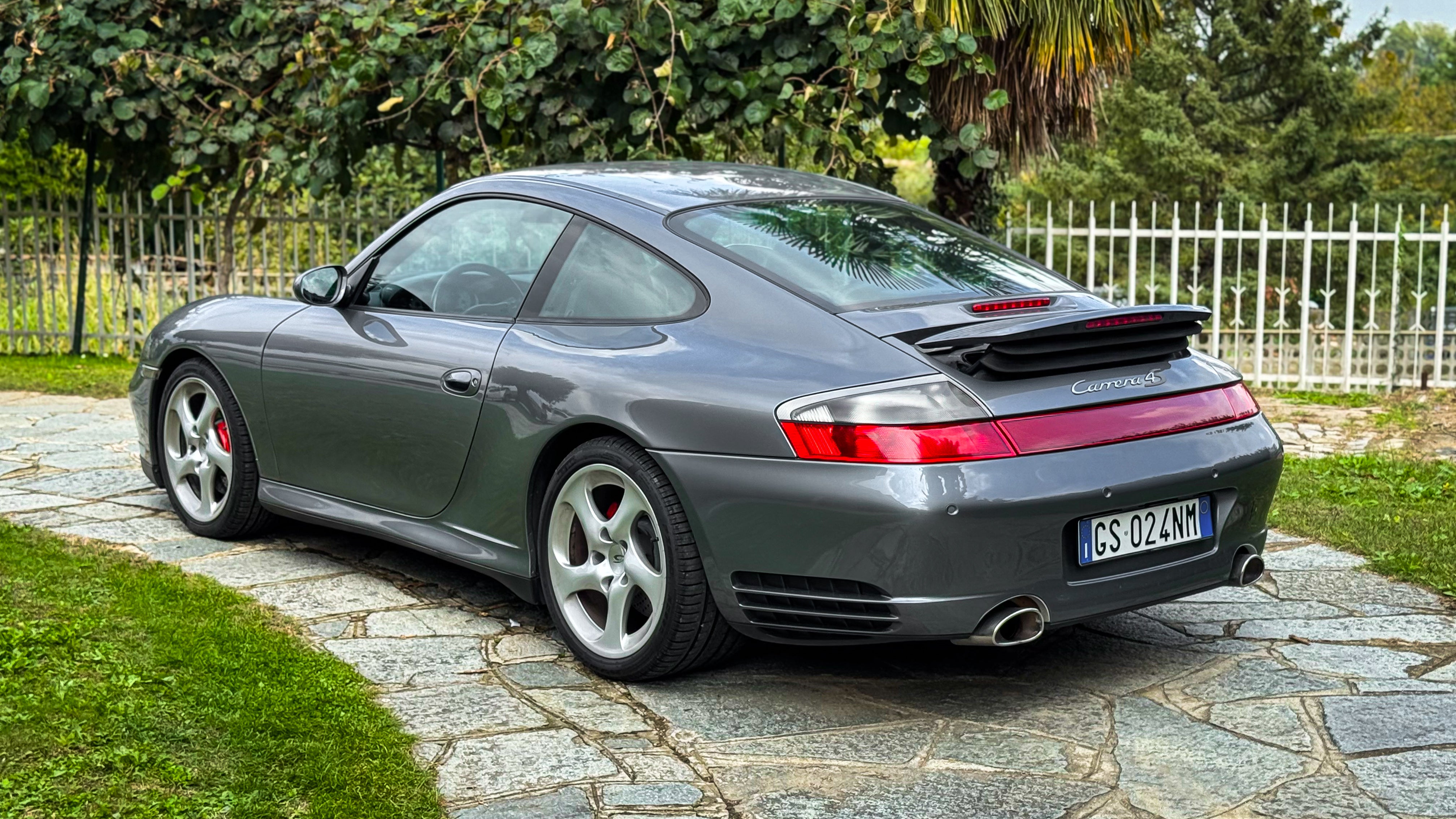 Porsche 911 996 carrera 4S
