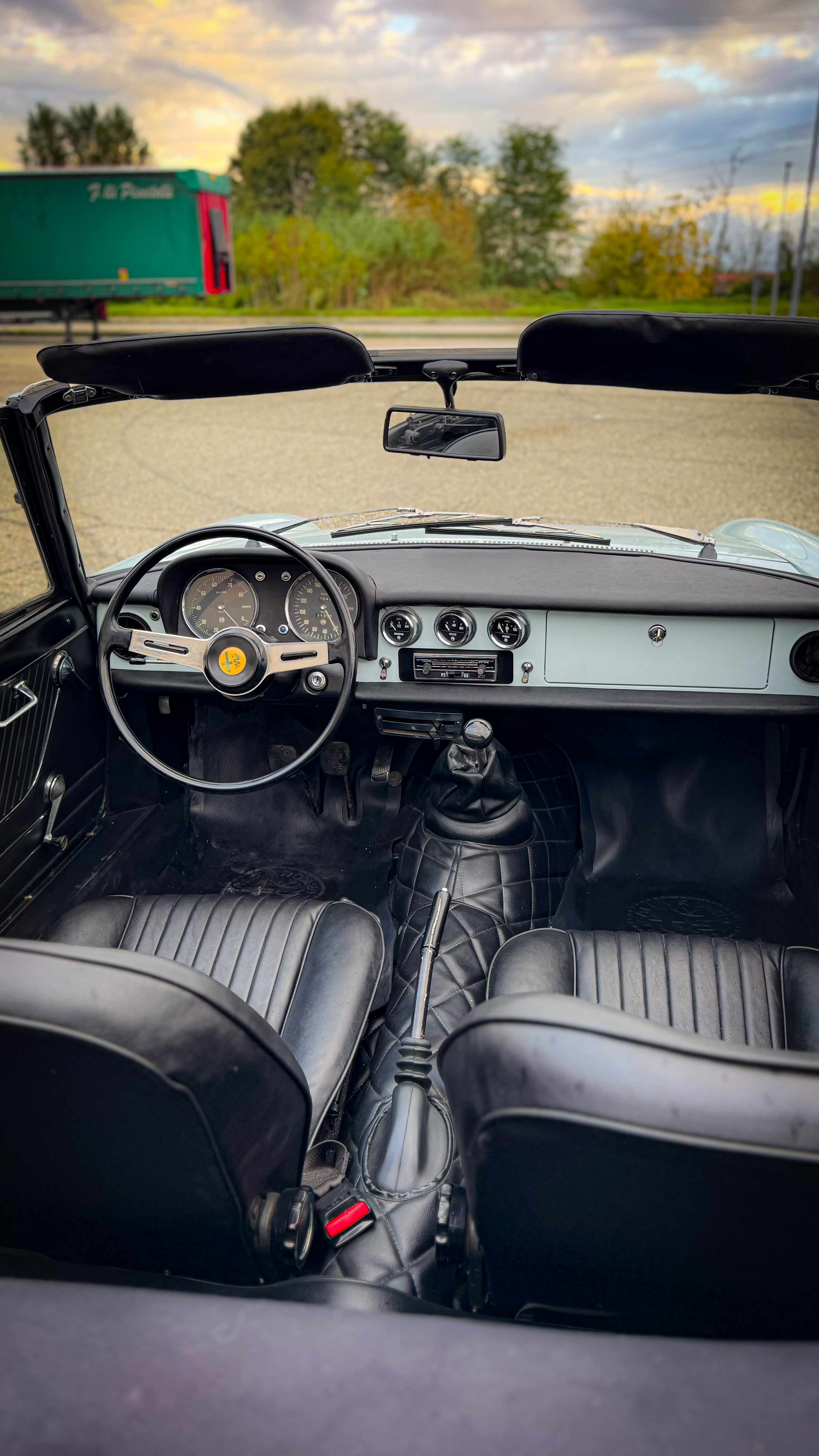 Alfa Romeo Duetto