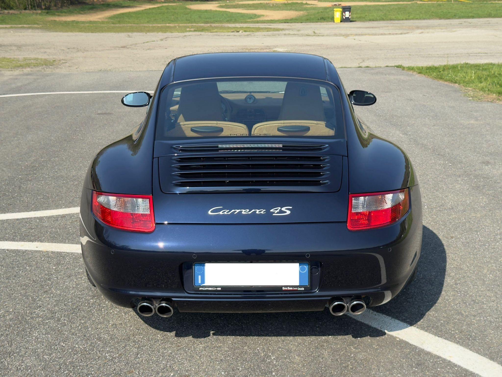 Porsche 911 Carrera 4S Coupé