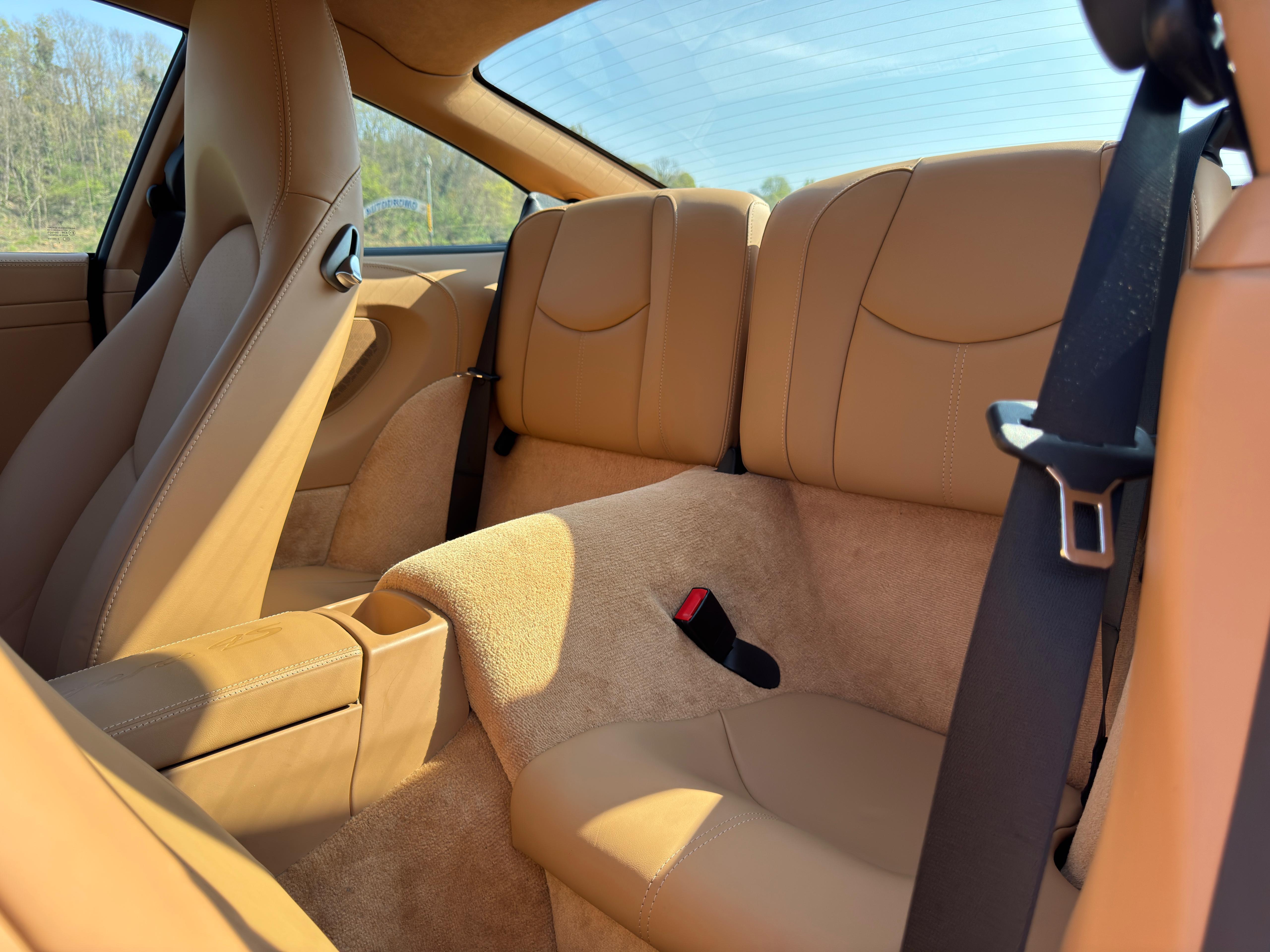 Porsche 911 Carrera 4S Coupé