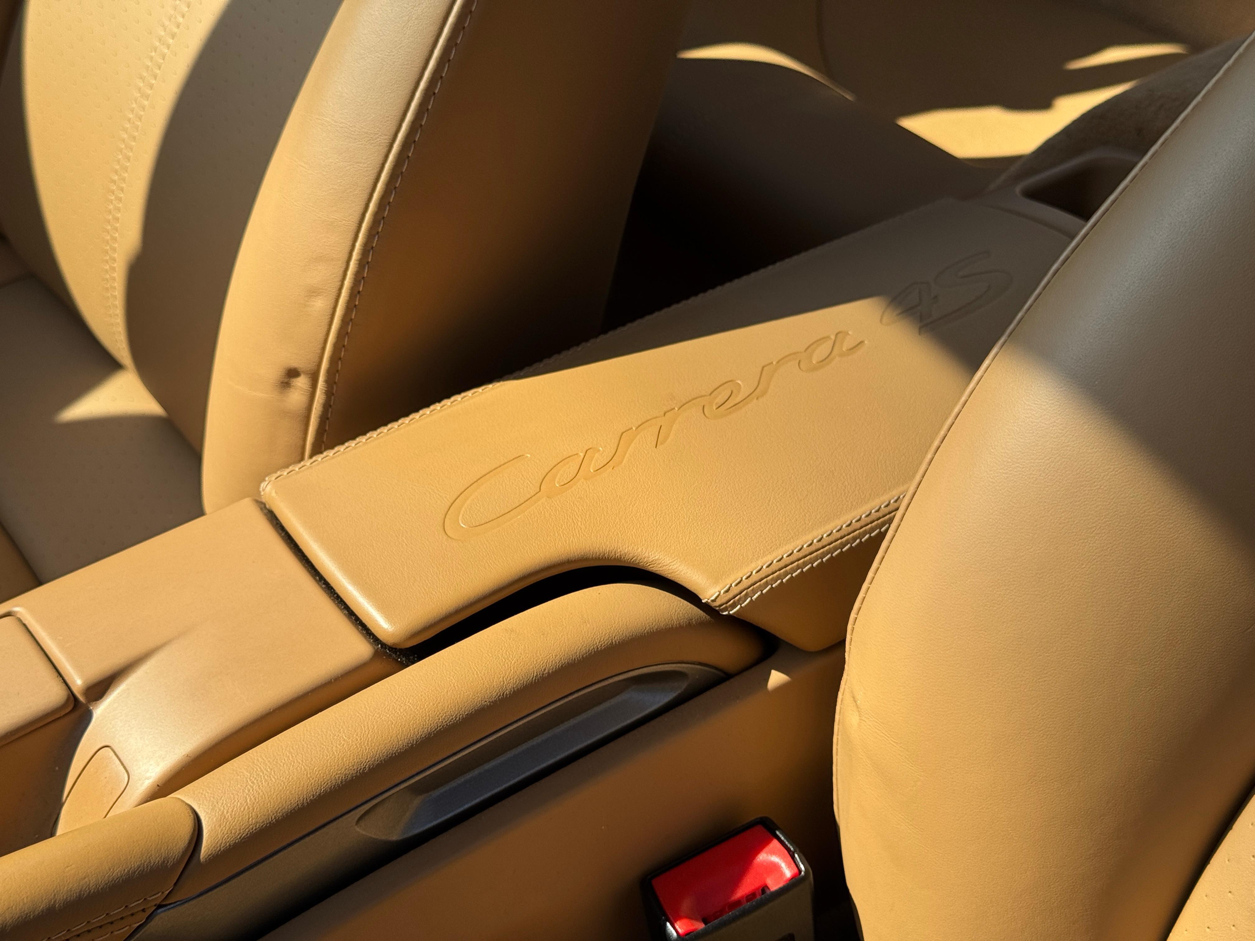 Porsche 911 Carrera 4S Coupé