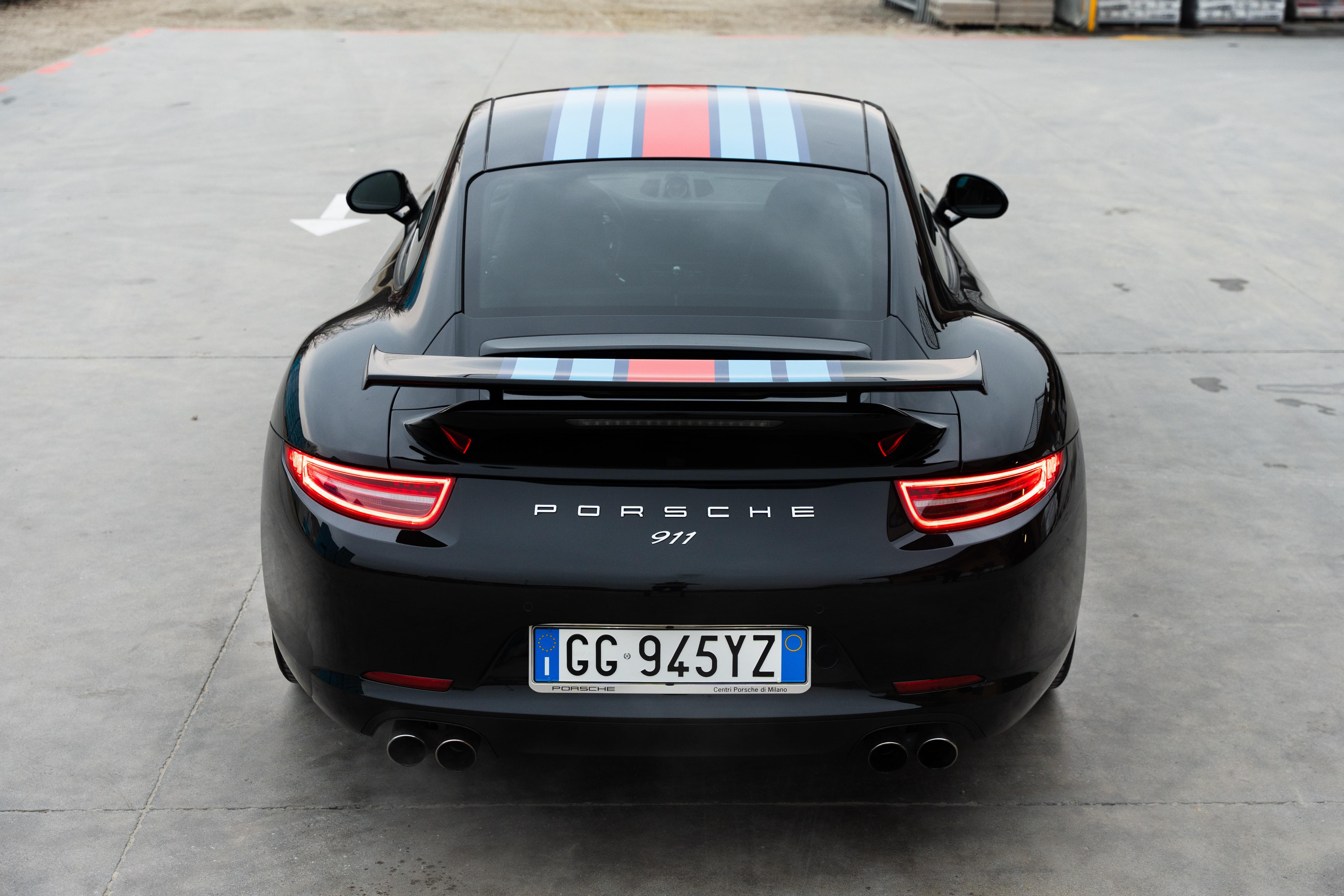 Porsche 991 Martini racing edition