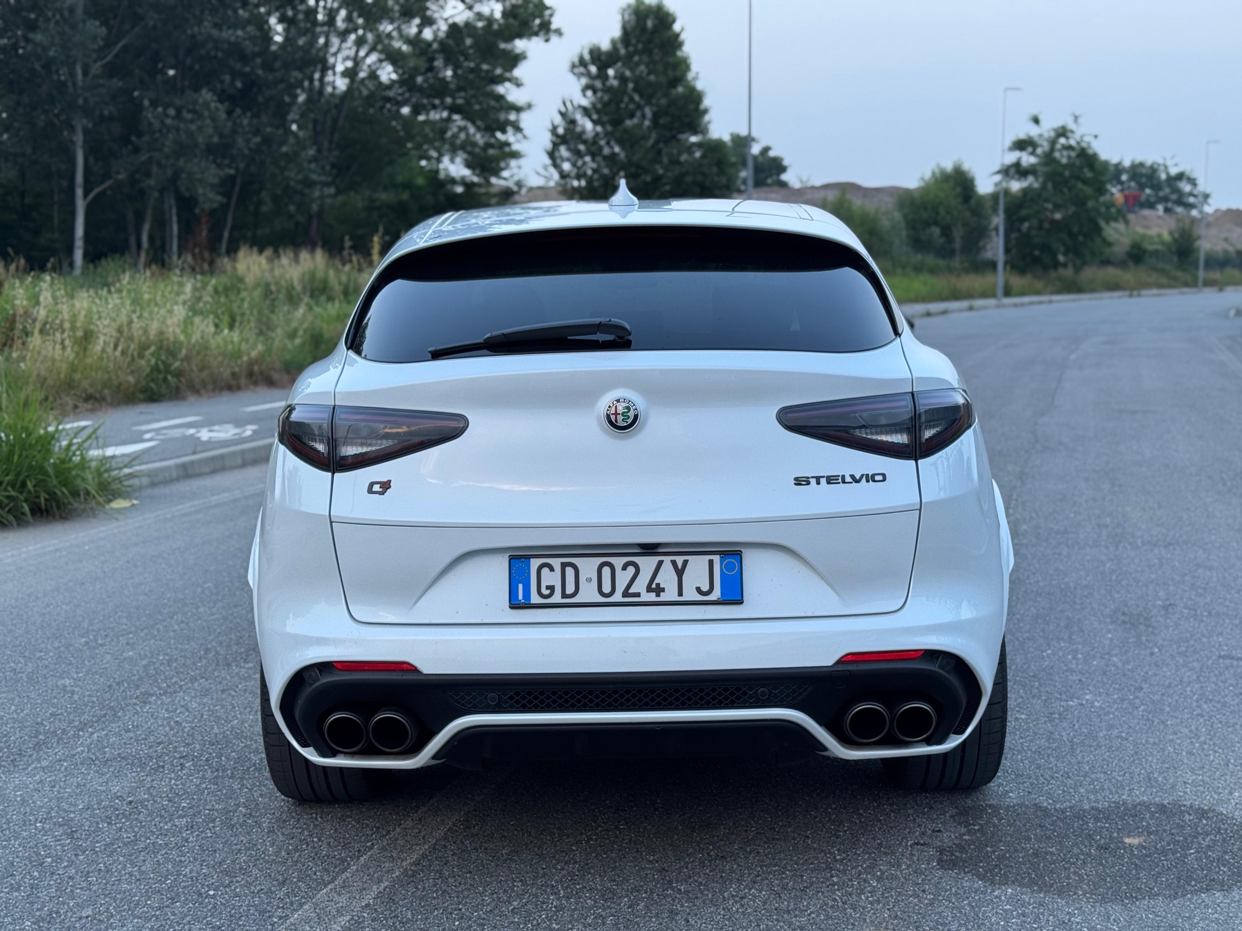 Alfa Romeo Stelvio Quadrifoglio Verde