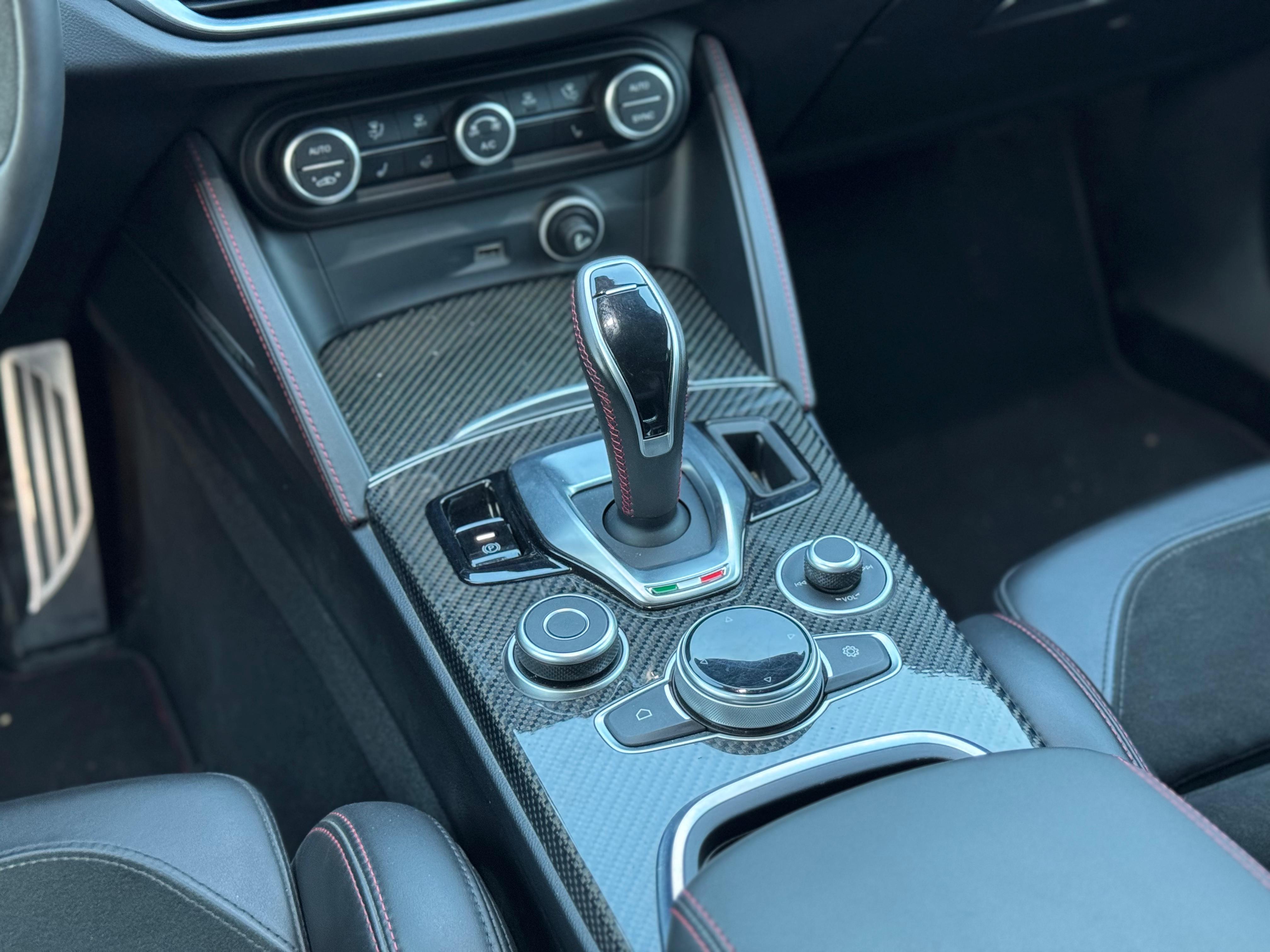 Alfa Romeo Stelvio Quadrifoglio Verde