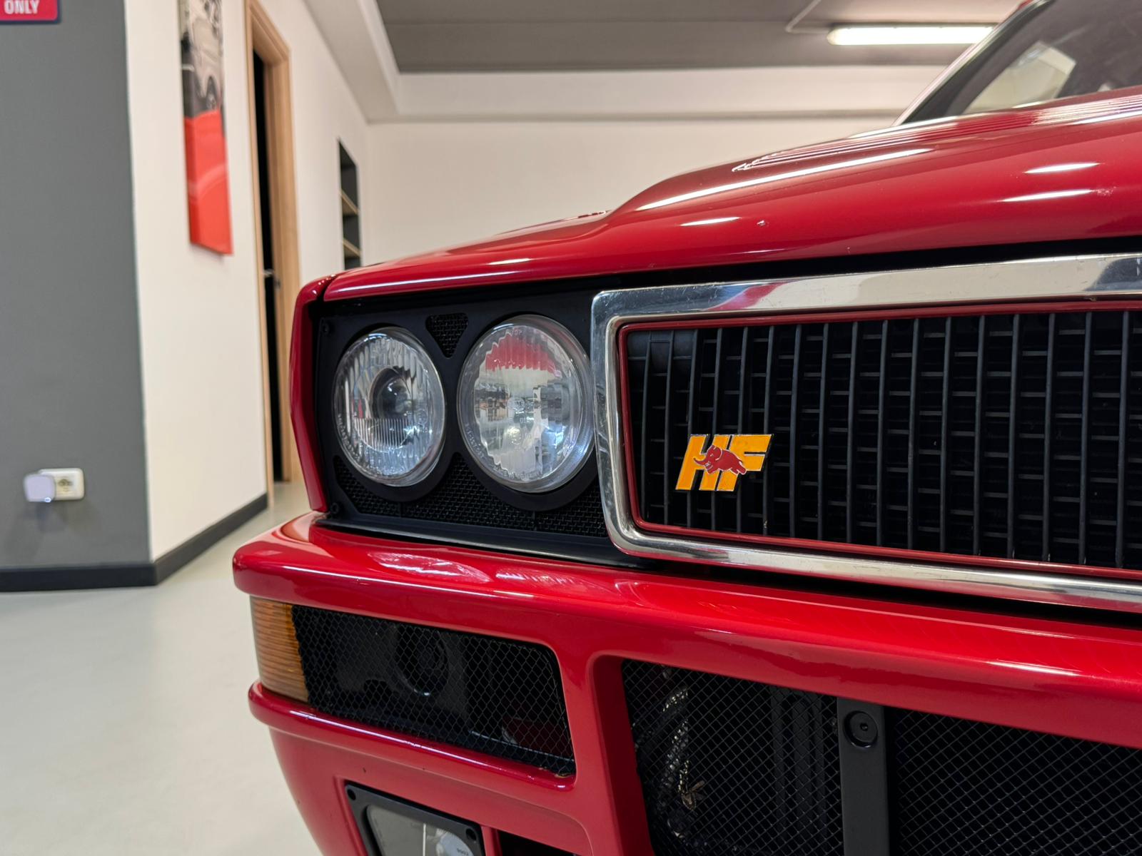 Lancia Delta 2.0i.e. turbo 16V HF integrale