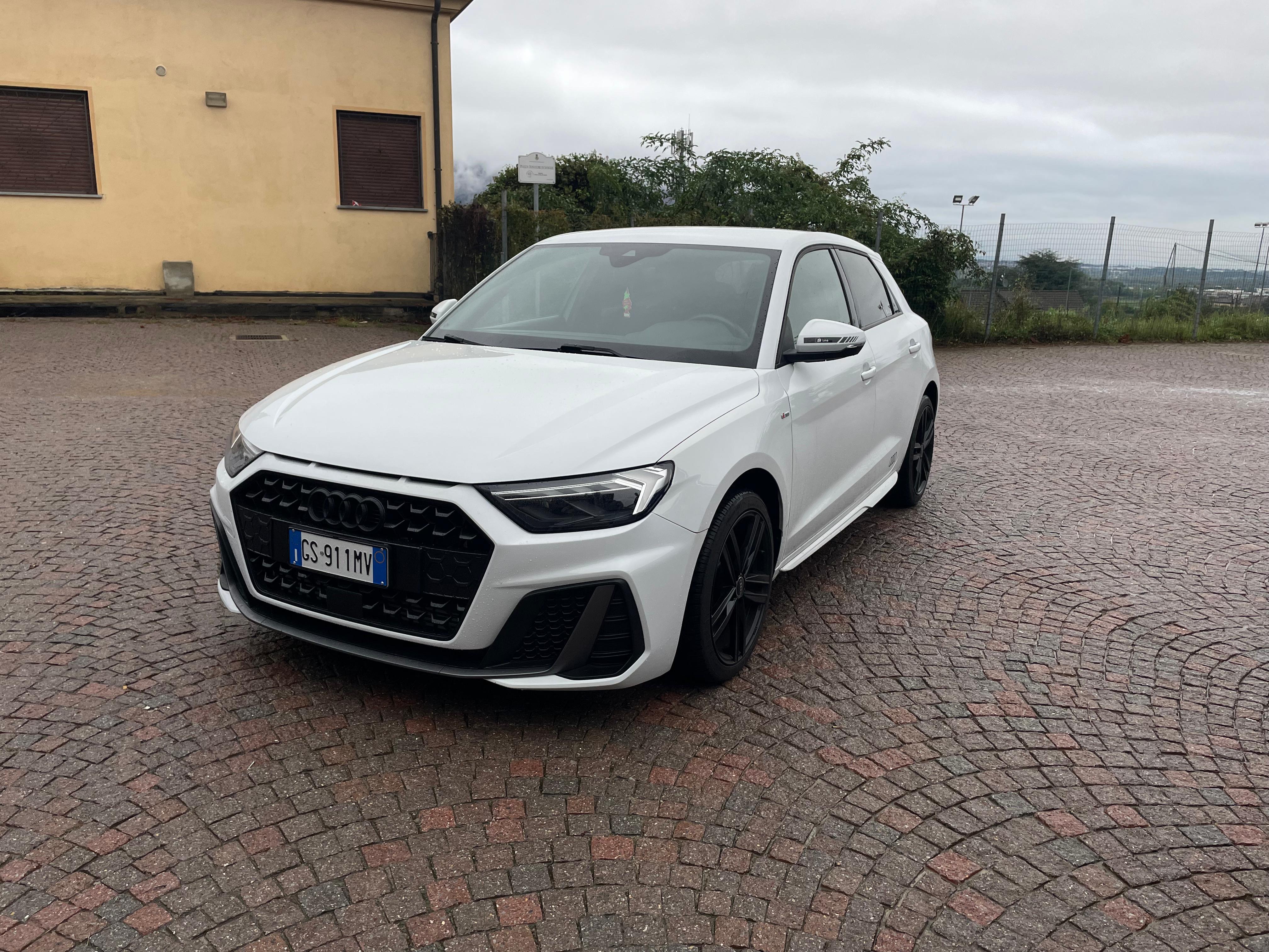 Audi A1 SPB 40 TFSI S tronic S line edition