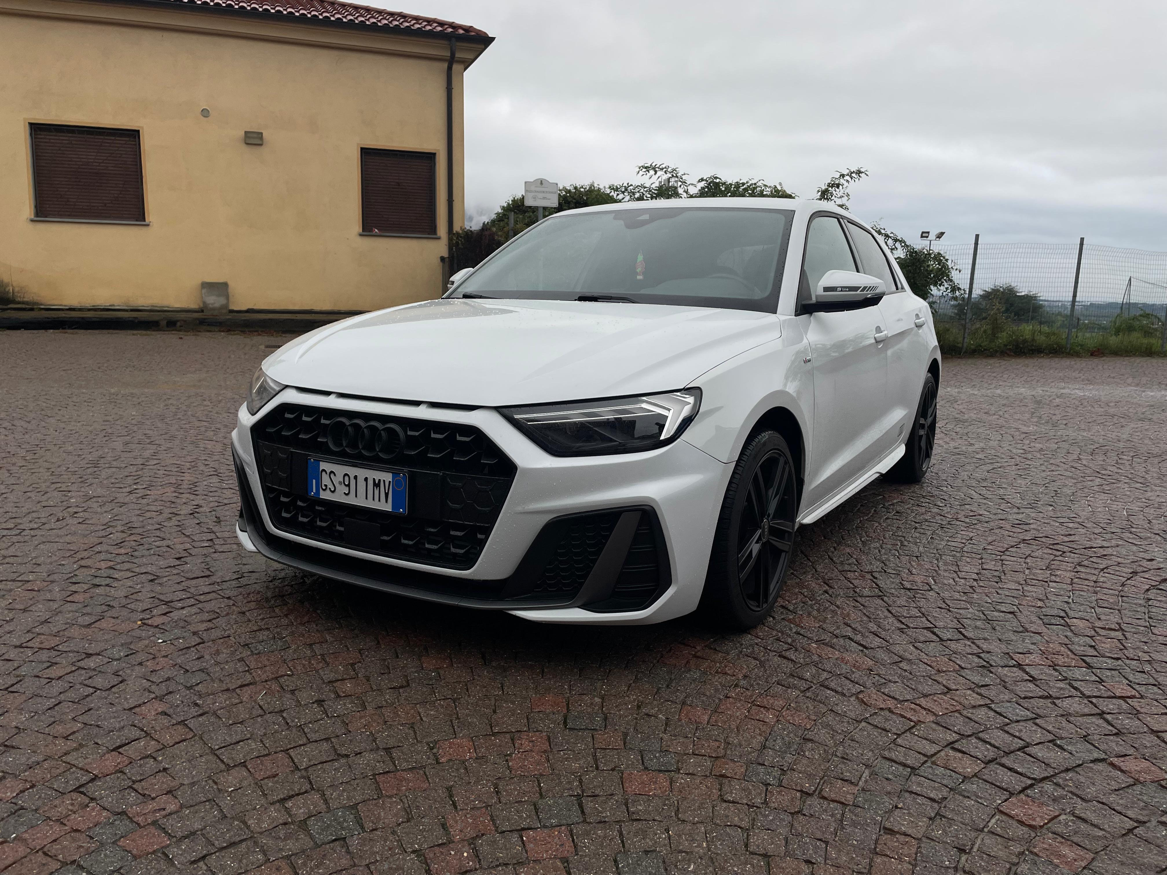 Audi A1 SPB 40 TFSI S tronic S line edition