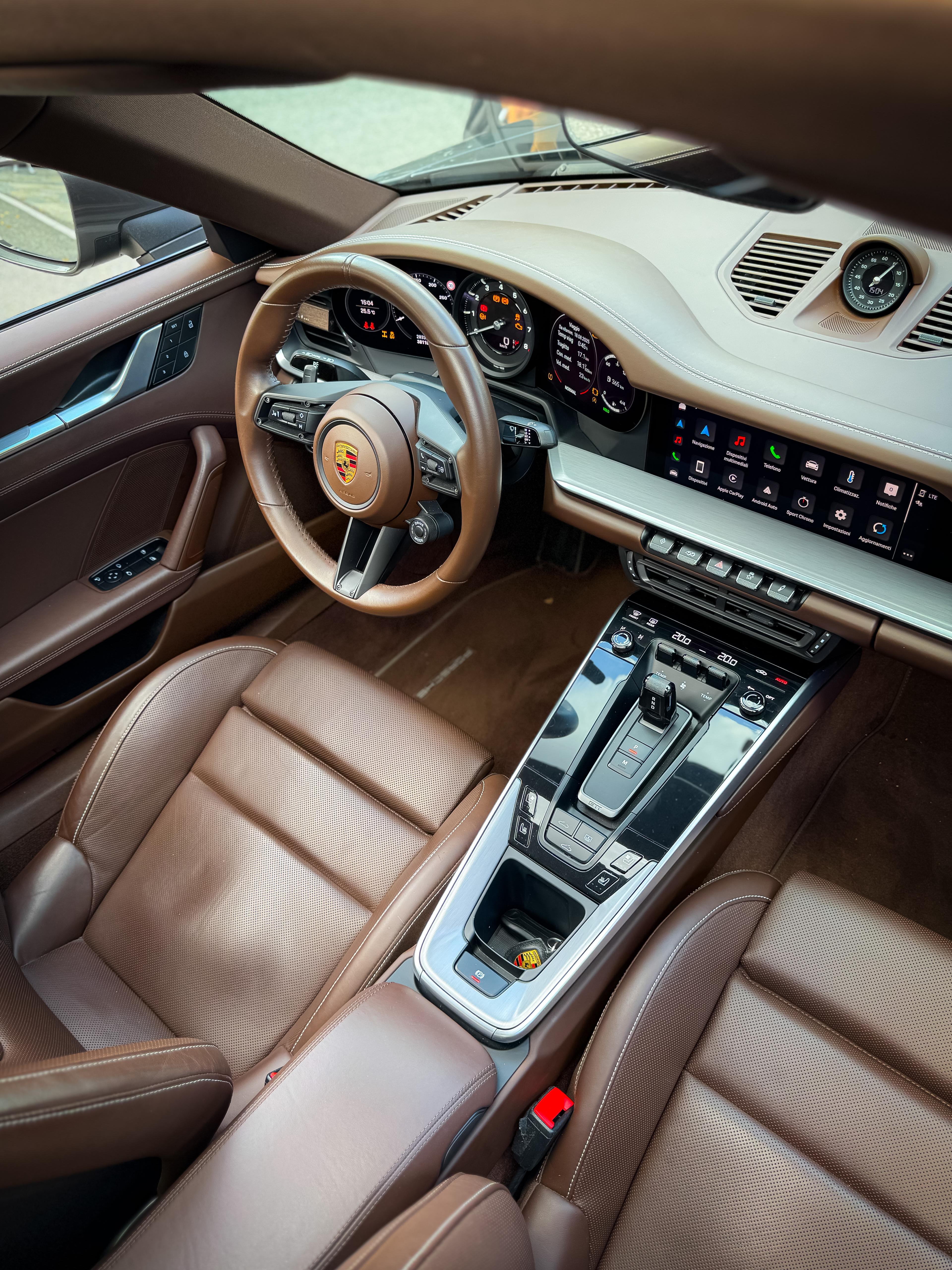 Porsche 992 Carrera 4S FULL OPTIONAL