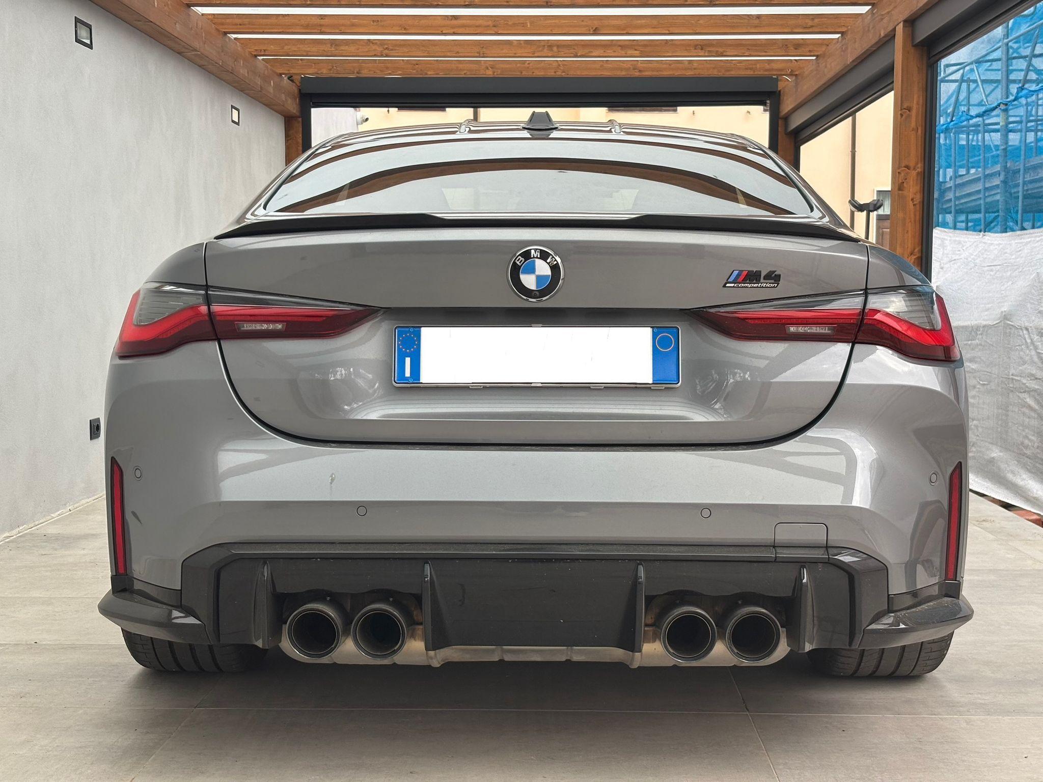BMW M4 COMPETITION