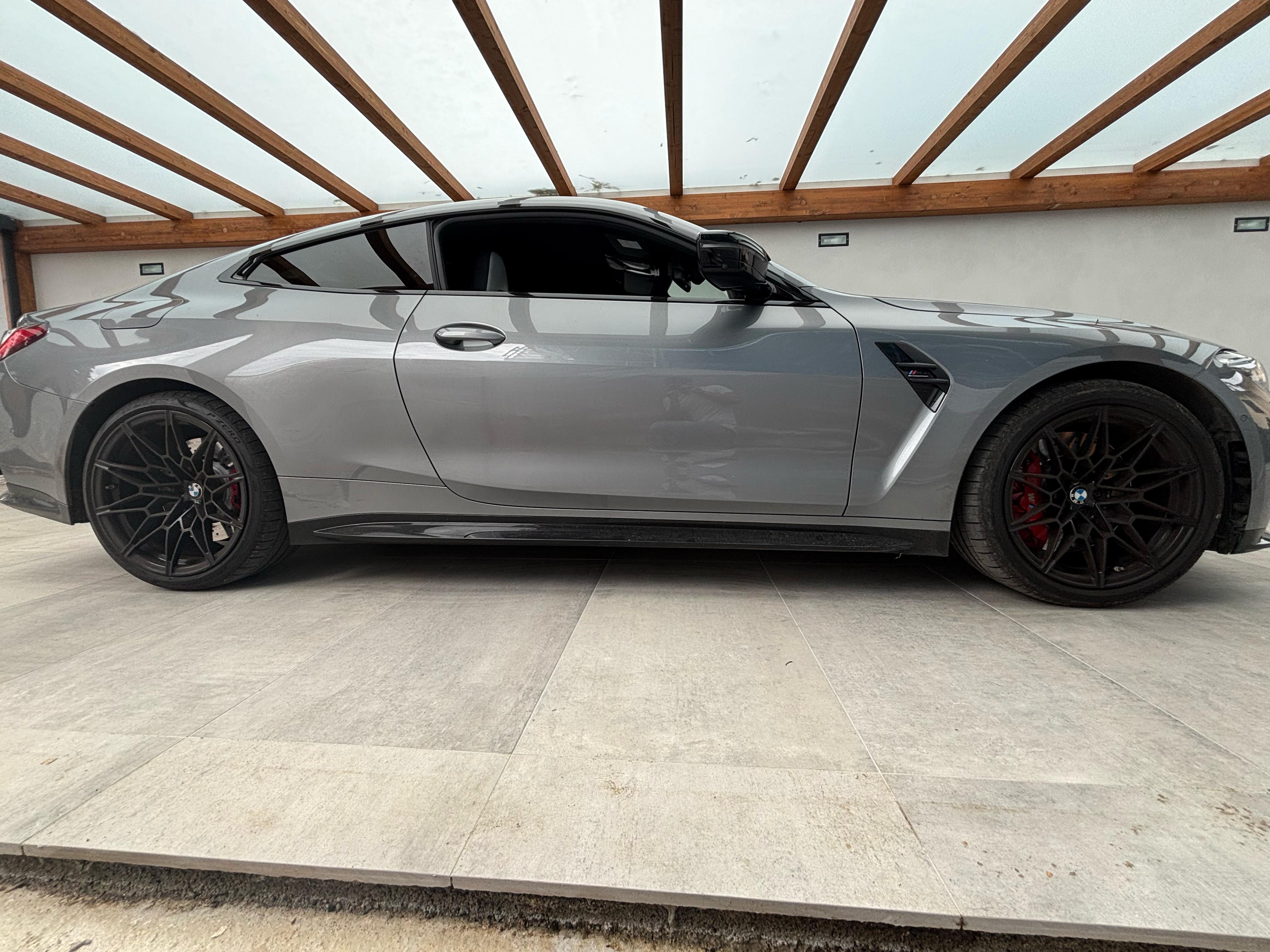 BMW M4 COMPETITION