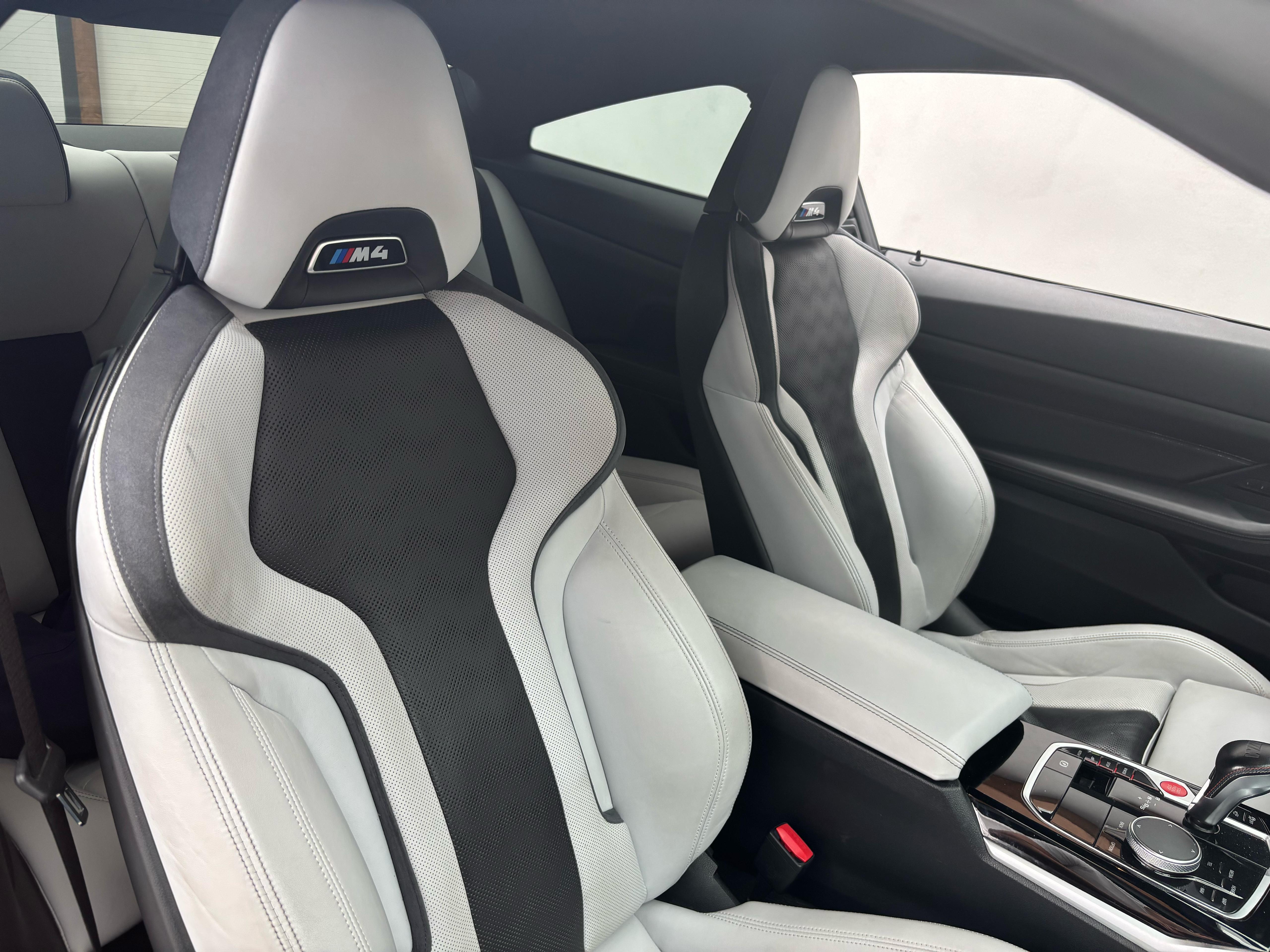 BMW M4 COMPETITION