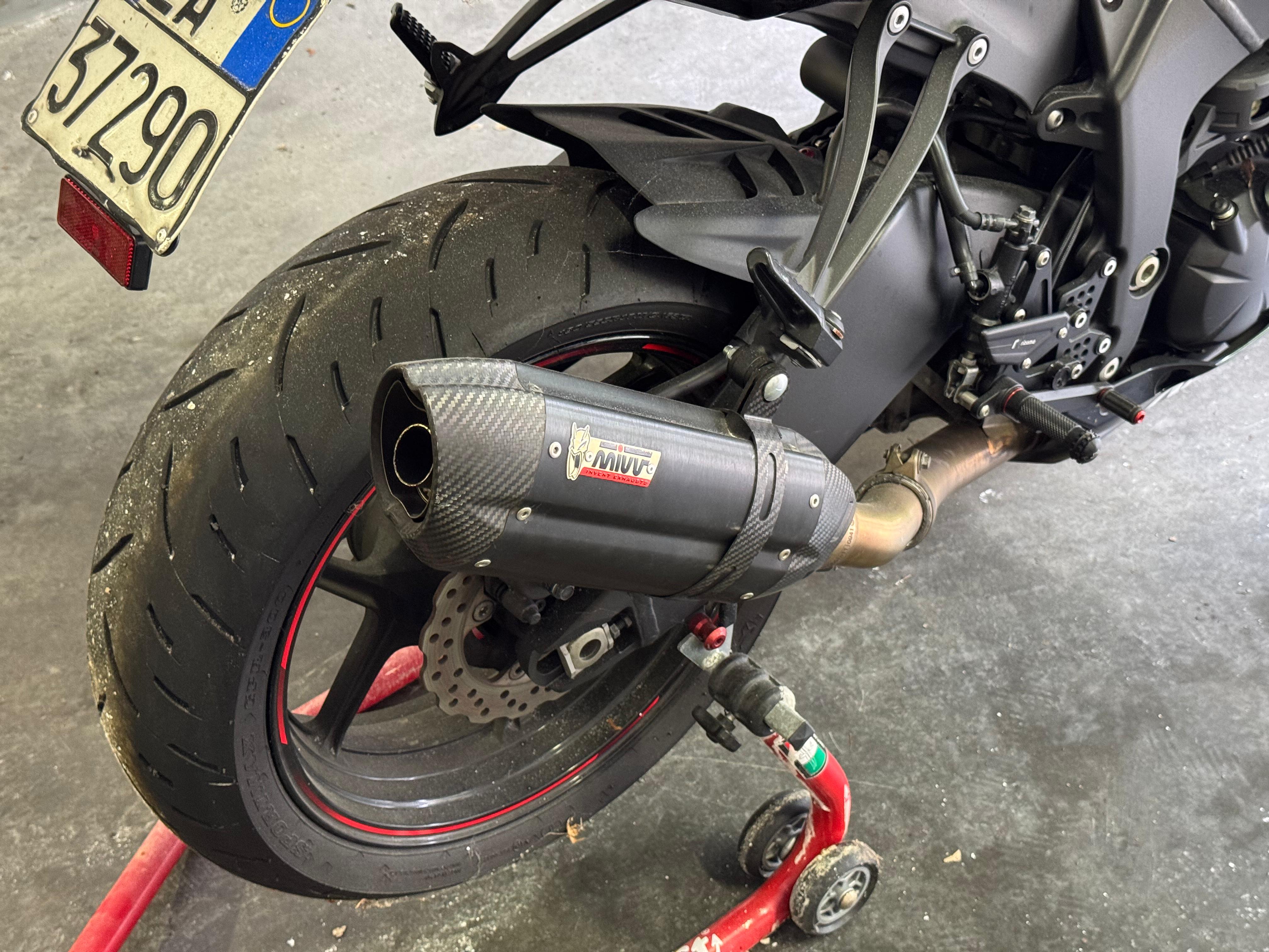 Kawasaki ZX6-R