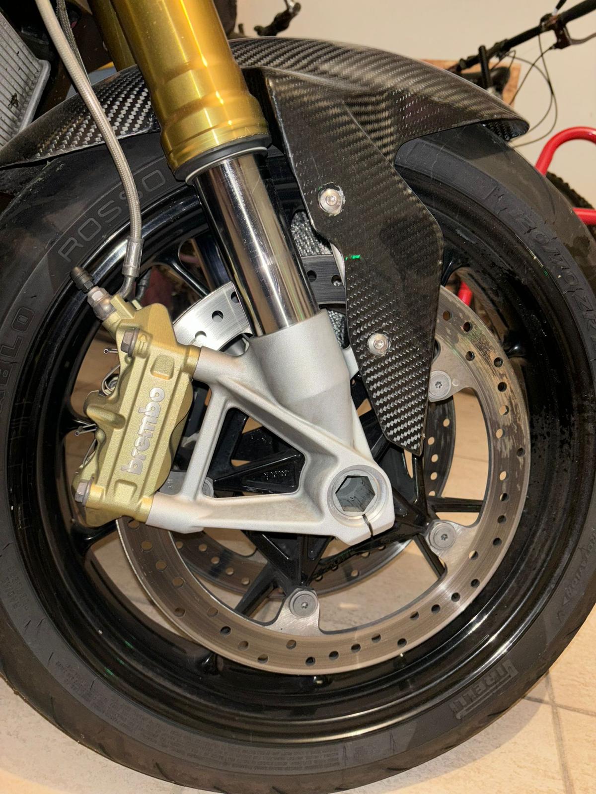 BMW S1000R
