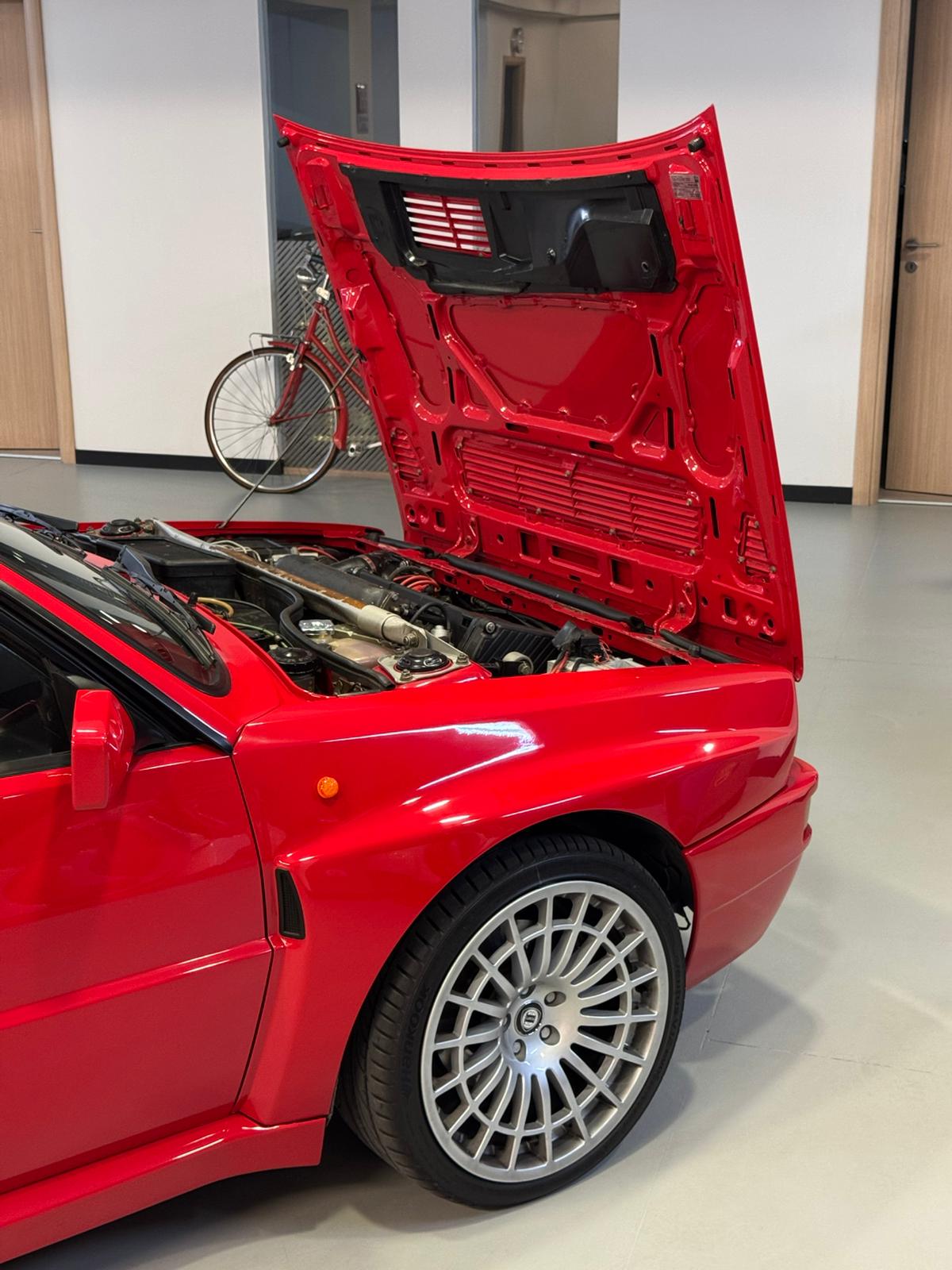 Lancia Delta 2.0i.e. turbo 16V HF integrale