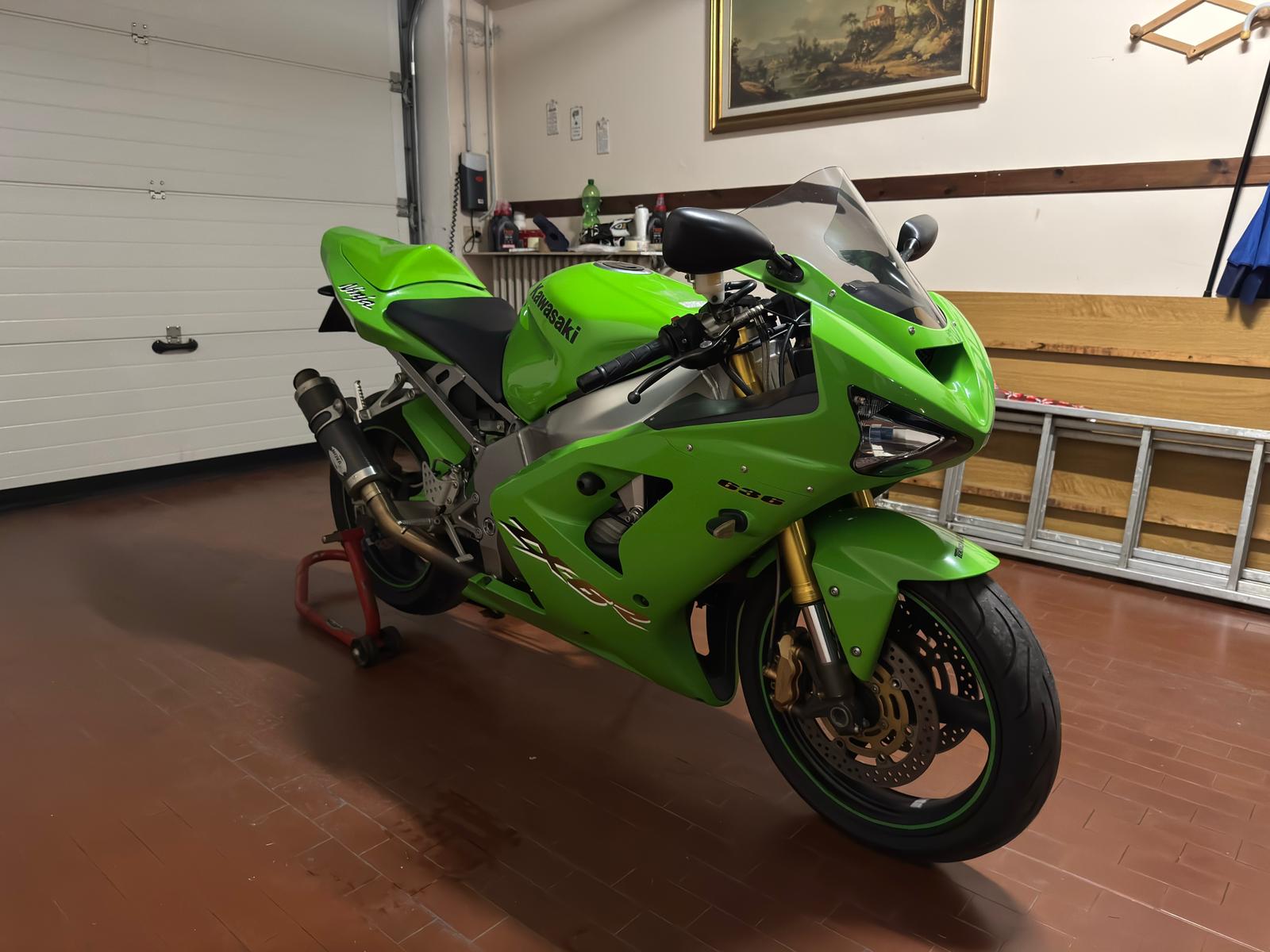 Kawasaki Ninja ZX-6 r-636