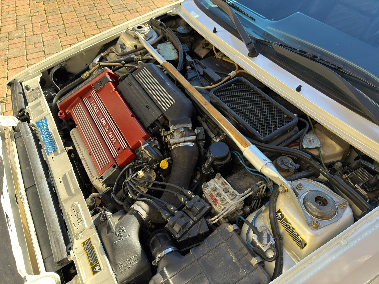 Lancia Delta Evo 2 HF Madre Perla
