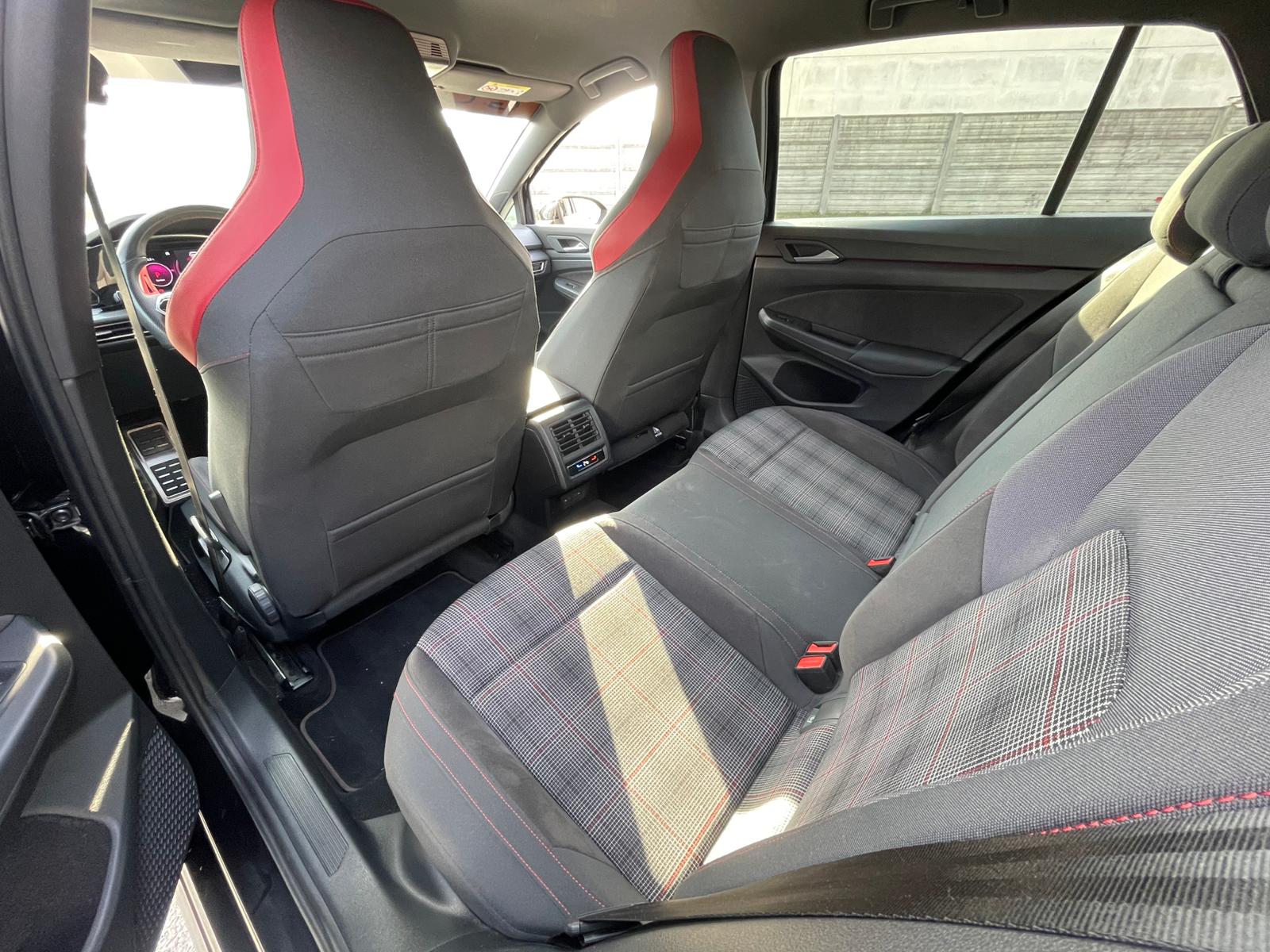 Volkswagen Golf GTI 2.0 TSI